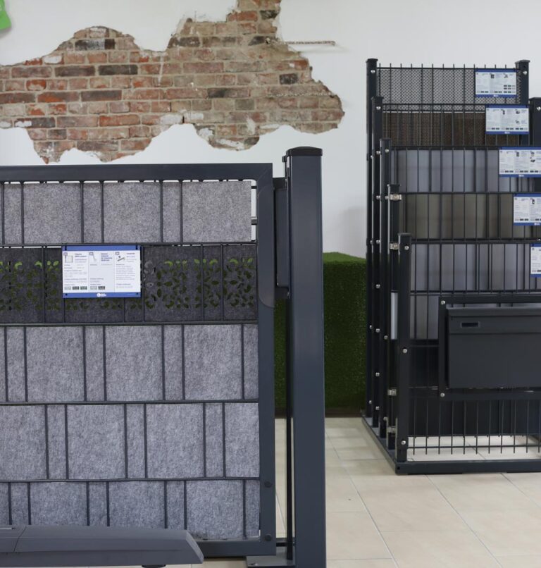 Zaunausstellung-Wolfsburg-Sichtschutz